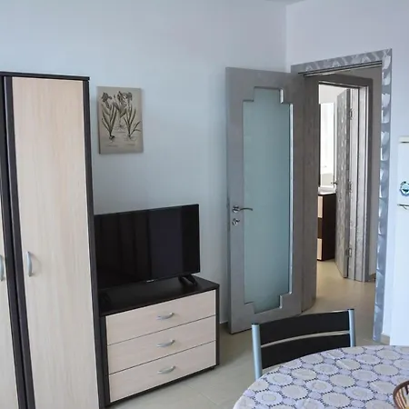 Pearl Apartament Ahtopol